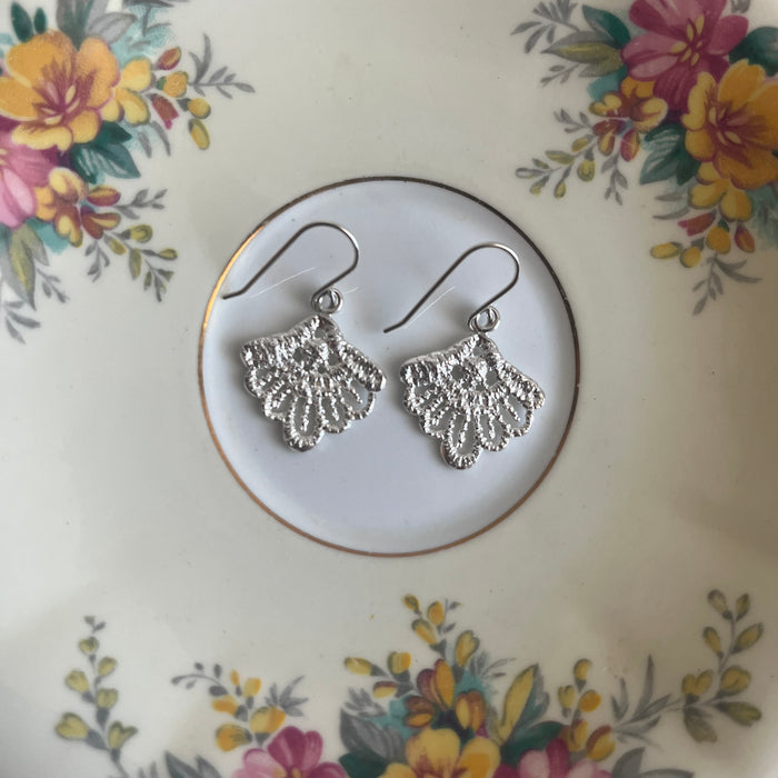 Broderie Hooks