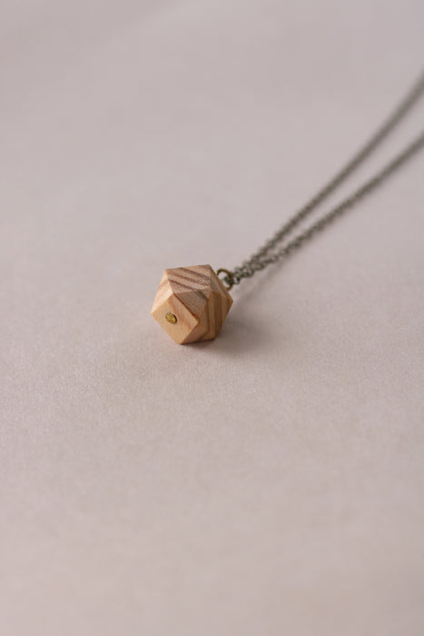 MINERAL Necklace