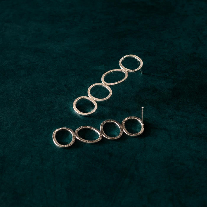 Textured Oval Chain Stud Earrings