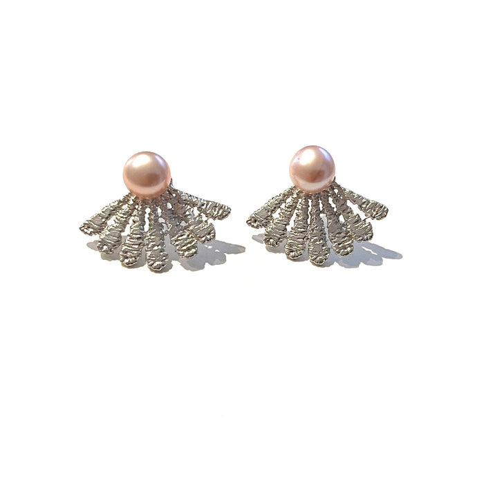 Scallop Jackets with Pearl Stud