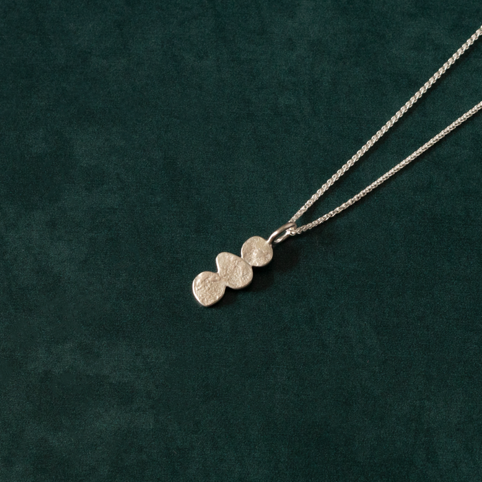Graduated Textured Disc Necklace