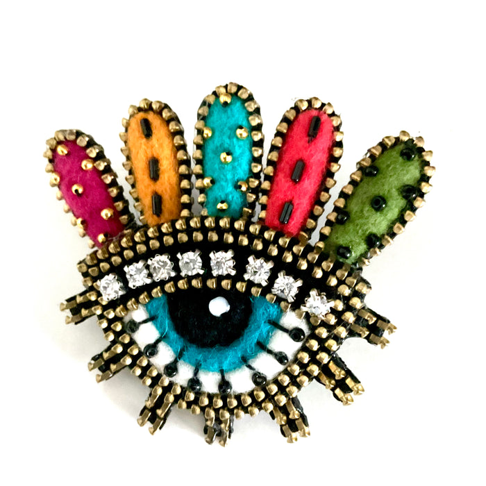 Eye With Lashes Brooch