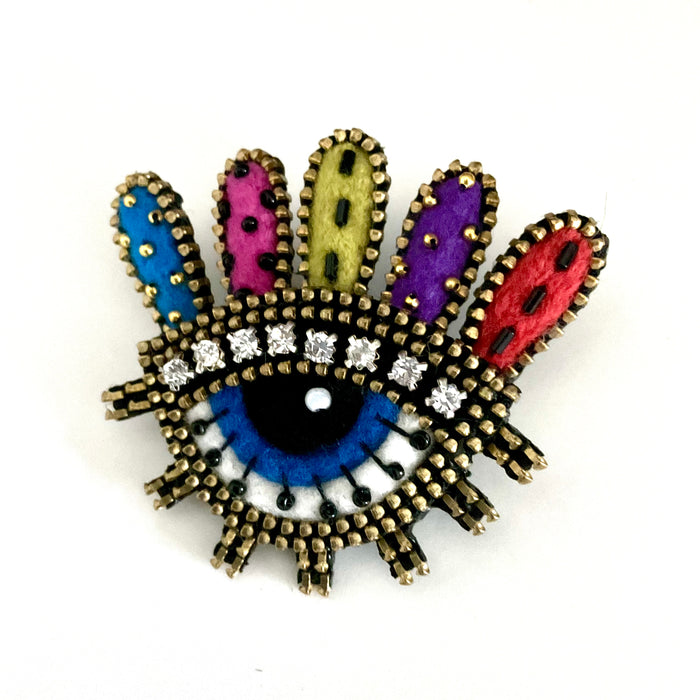 Eye With Lashes Brooch