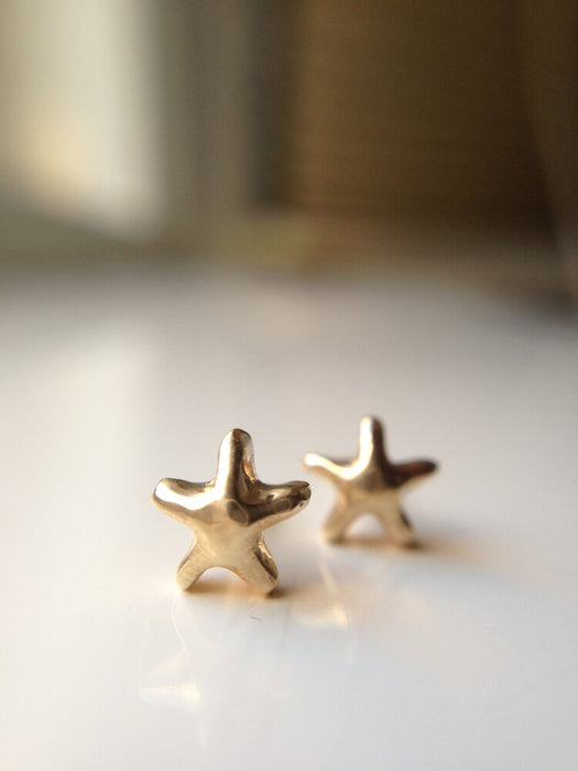 Ear single 14K STAR STUD